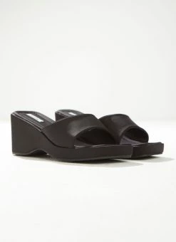 Cult Avenue Designer Refresh 90s Scuba Mule - Black -Peppermayo Shop 06bedbd2b3f443acb05c1d02d7aa7c61
