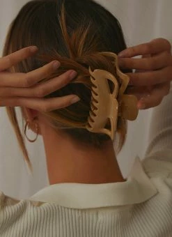 Peppermayo Nicco Hair Clip - Taupe