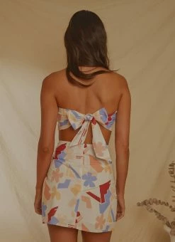 Peppermayo Exclusive Sandy Days Crop Top - Abstract Resort -Peppermayo Shop 3381039e309941038e44d0e4e832e1b8