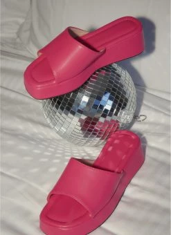 Cult Avenue Villa Playa Mule Heel - Magenta -Peppermayo Shop 36f23c60580f496ca3140d0c052c5bc0