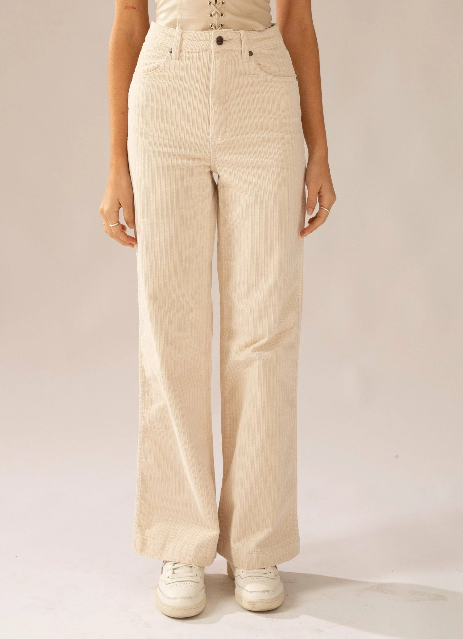 Wrangler Hi Bells Jean - Chalk Cord 6 Wrangler Hi Bells Jean - Chalk Cord - Image 4