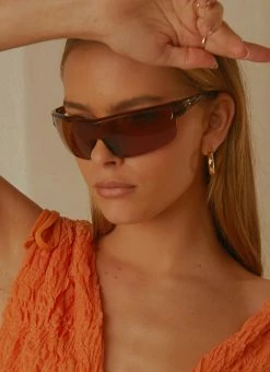 Peppermayo Exclusive Phoenix Sunglasses - Amber -Peppermayo Shop 473fb7a612754e6e8946bf9324c56faf