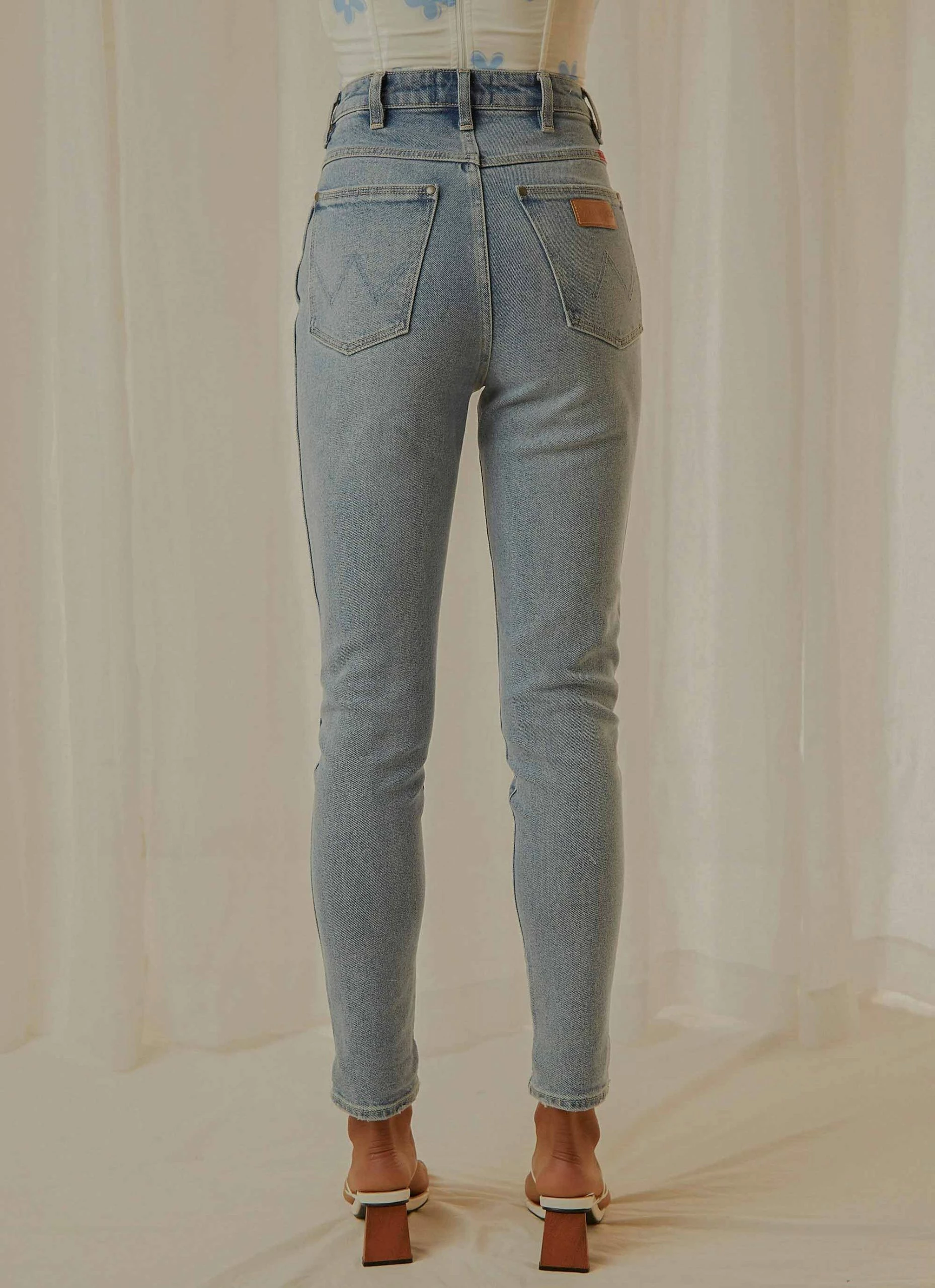 Wrangler Tyler Rolled Jean - Integral Vintage 7 Wrangler Tyler Rolled Jean - Integral Vintage - Image 5