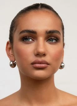 Peppermayo Heart Throb Earrings - Silver