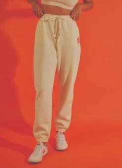 Vacancy Supply X Micke Lindebergh - Blume Sweatpant - Buttercream -Peppermayo Shop 6073190d7622450f894aa7c94b707ea3