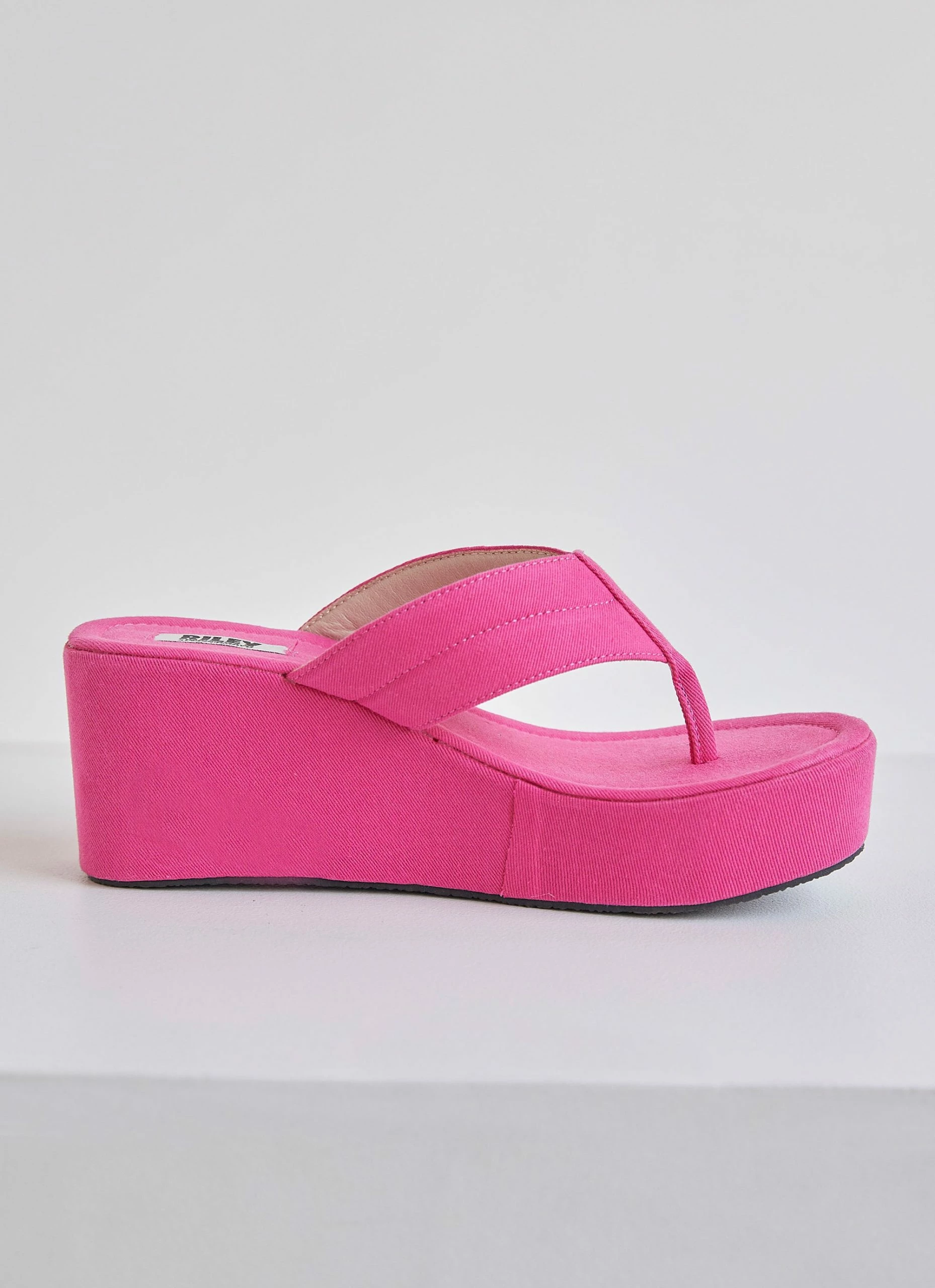 Riley Hubatka X Peppermayo Castaway Platform Thong - Hot Pink 4 Riley Hubatka X Peppermayo Castaway Platform Thong - Hot Pink - Image 3