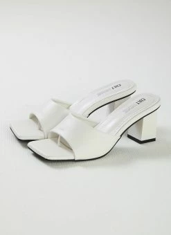 Cult Avenue Dixie Mule Heel - White -Peppermayo Shop 6f82fb2fe1ad4df8a975ffc4703e7637