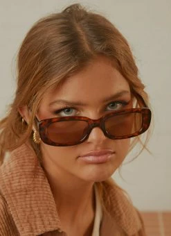 Peppermayo Hepburn Sunglasses - Tort -Peppermayo Shop Peppermayo Elise 15.3.22 P4 87