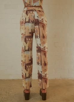 Peppermayo Exclusive Late Nights In N.Y Pants - Neutral Film Graphic 11 Peppermayo Exclusive Late Nights In N.Y Pants - Neutral Film Graphic -Peppermayo Shop Peppermayo Jenaya 7.2.22 P6 24