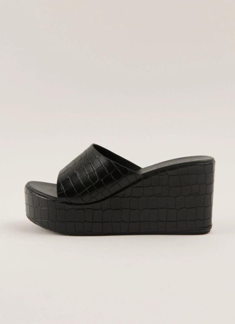 Cult Avenue Villa Playa Mule Heel - Black Croc 4 Cult Avenue Villa Playa Mule Heel - Black Croc - Image 2