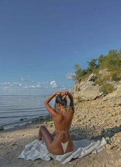 Vacancy Supply Lagoon String Bottom - Coconut Milk -Peppermayo Shop VAC SWIM HEATWAVE CROPS COCONUT 7 23e02cde 5166 491d b4a4 33e05df8df25