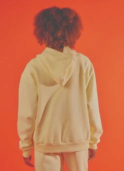 Vacancy Supply X Micke Lindebergh - Blume Sweatpant - Buttercream -Peppermayo Shop a8d5f825c216496c8cfa3890c2b291b6