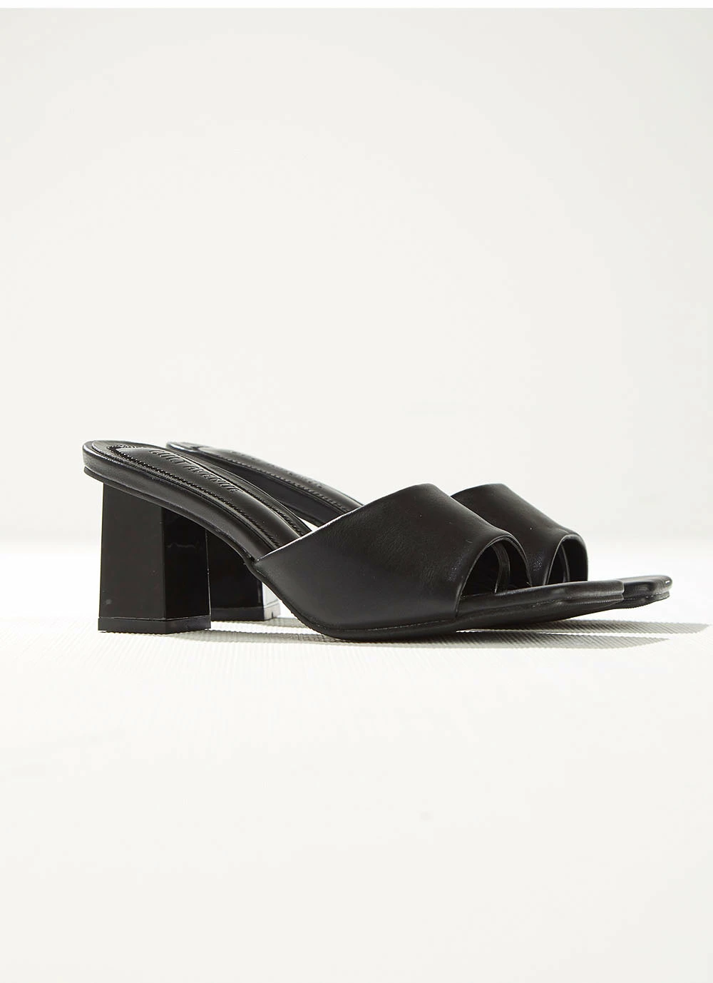 Cult Avenue Dixie Mule Heel - Black 6 Cult Avenue Dixie Mule Heel - Black - Image 4