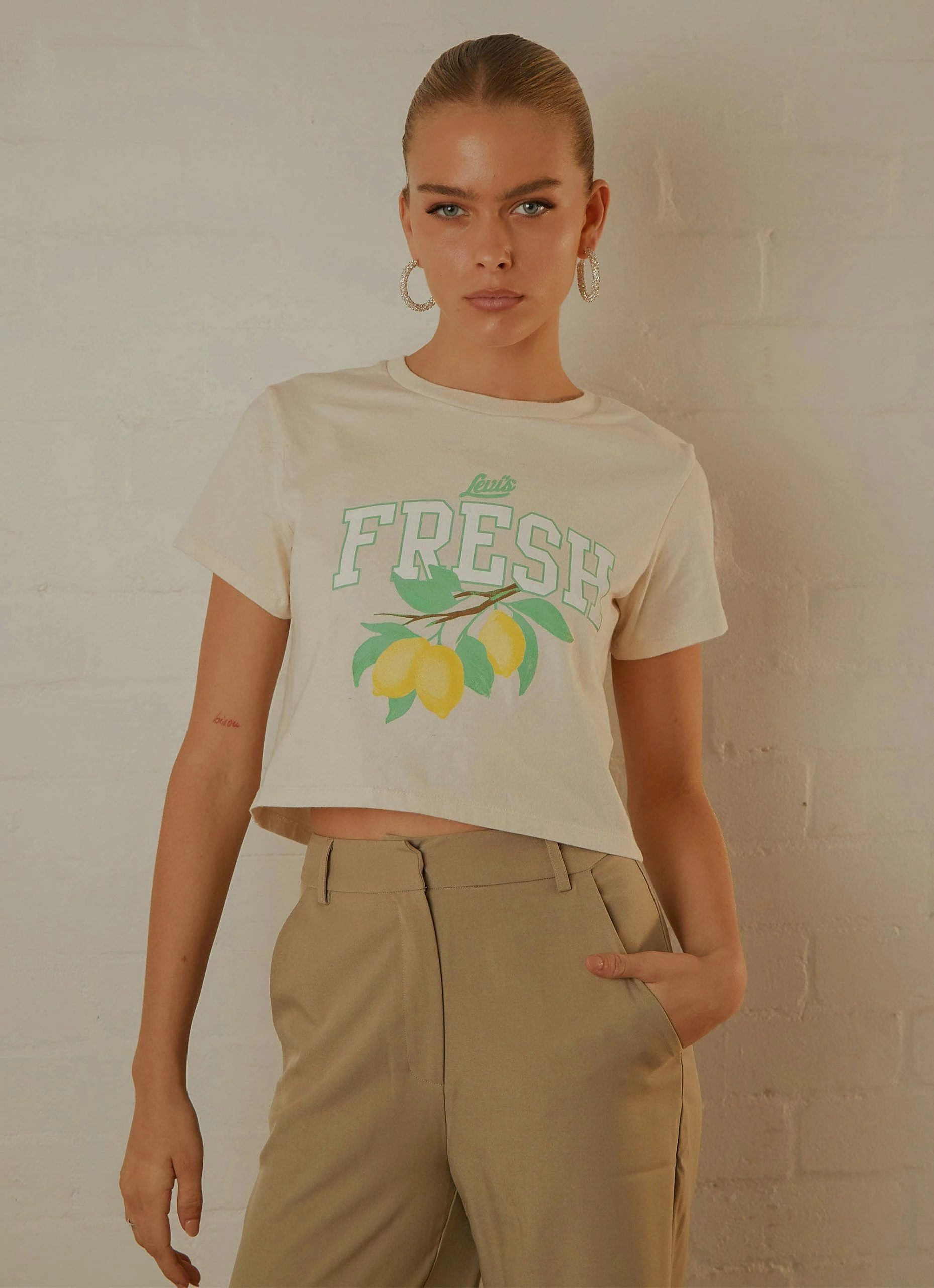 Levi's Cropped Jordie Tee - Undyed Greige 5 Levi's Cropped Jordie Tee - Undyed Greige - Image 3