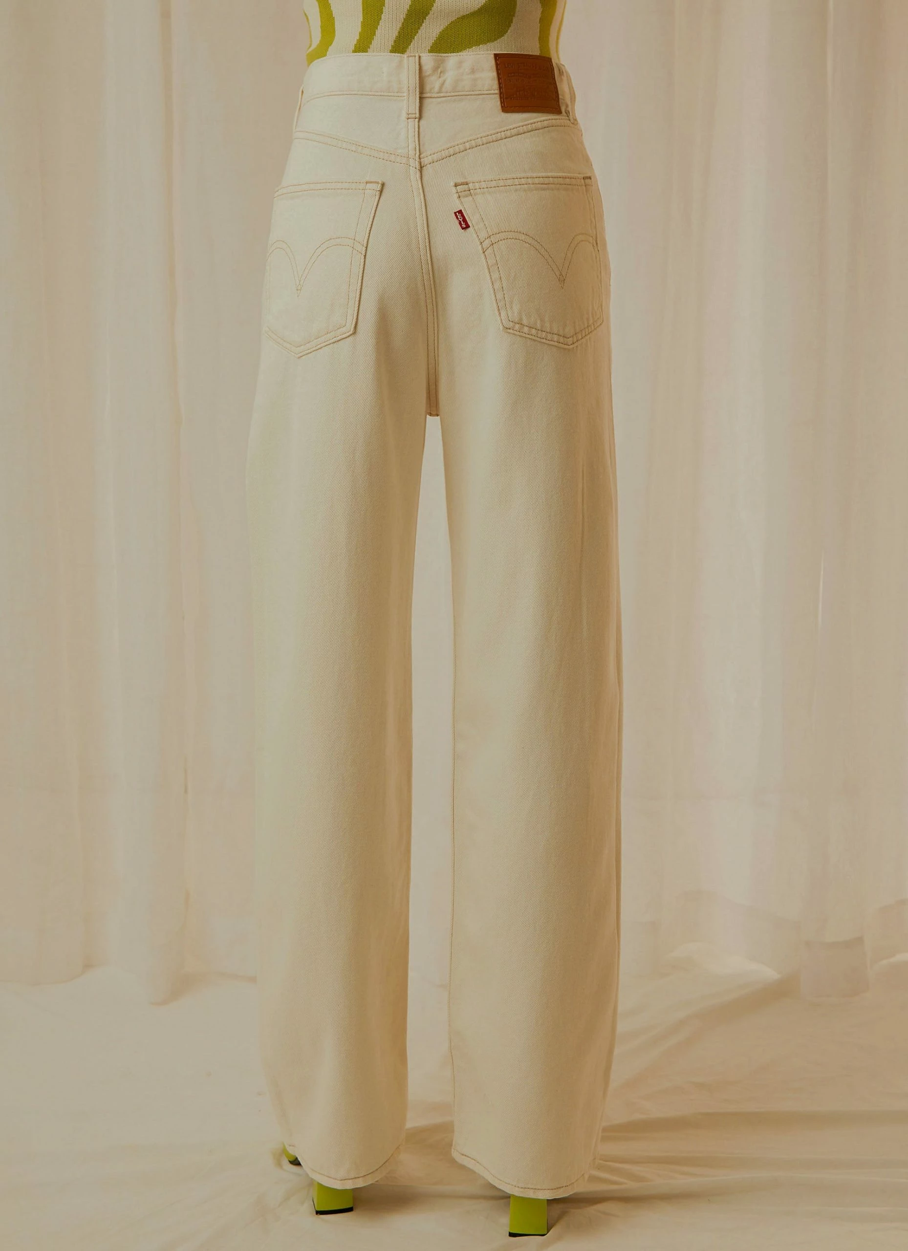 Levi's High Loose Jeans - Lose Yourself 8 Levi's High Loose Jeans - Lose Yourself - Image 6