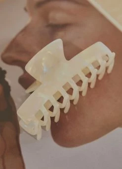 Peppermayo See Both Sides Hair Clip - Pearl