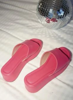 Cult Avenue Villa Playa Mule Heel - Magenta -Peppermayo Shop f379052e08d24f41b82480ffe55d860a