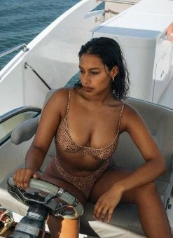 LaHana Swim Emilia Top - Giraffe